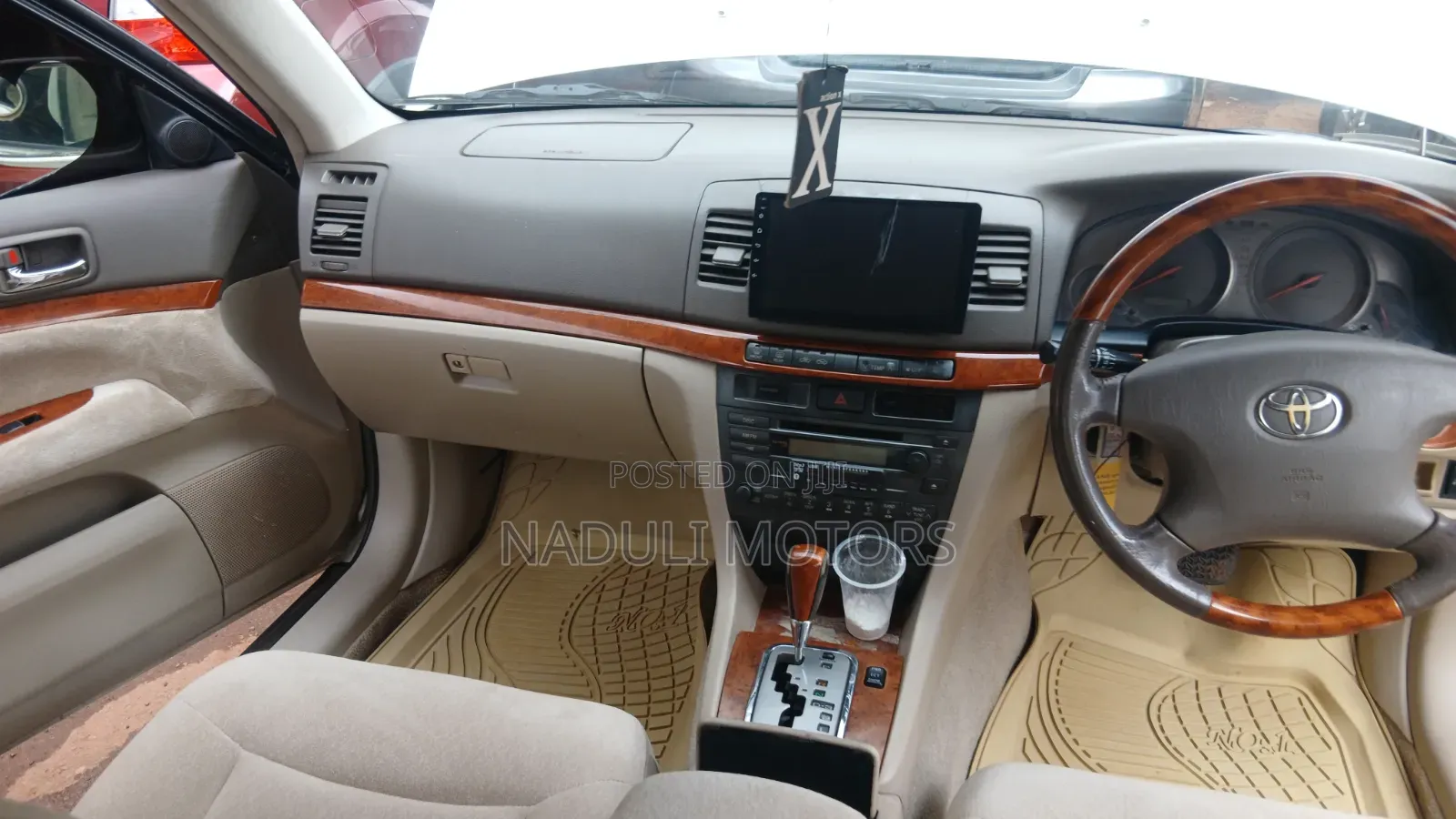 Toyota Mark II 2004 White