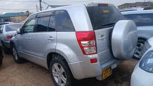 Suzuki Escudo 2006 Silver