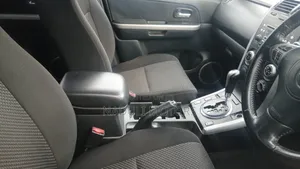 Suzuki Escudo 2006 Silver