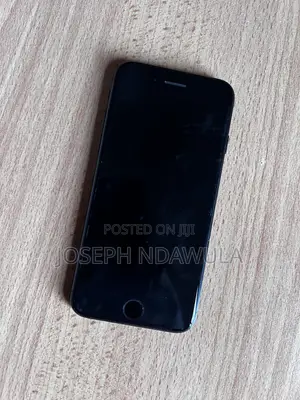 Apple iPhone 7 32 GB Black