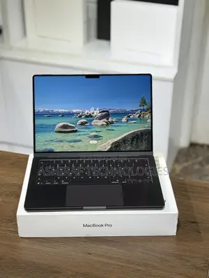 Laptop Apple MacBook Pro 2024 M4 Pro 24GB Apple M4 Pro SSD 512GB