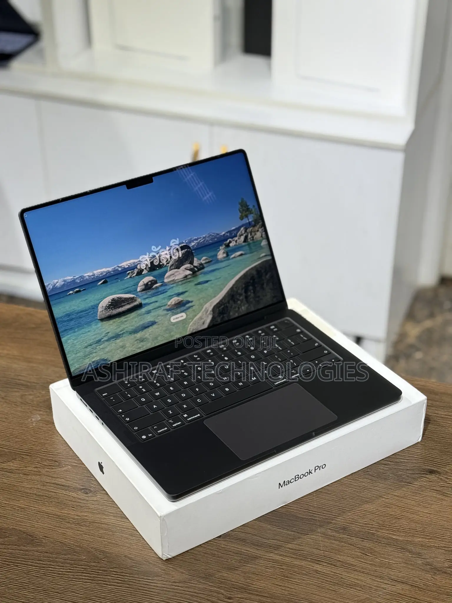 Laptop Apple MacBook Pro 2024 M4 Pro 24GB Apple M4 Pro SSD 512GB