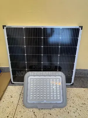 Blue Carbon 500W BCT-SFL4.0 Powerful LED Solar Flood Light