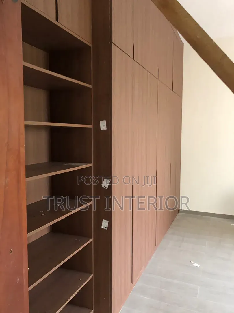 Wadrobe Carpenters 789