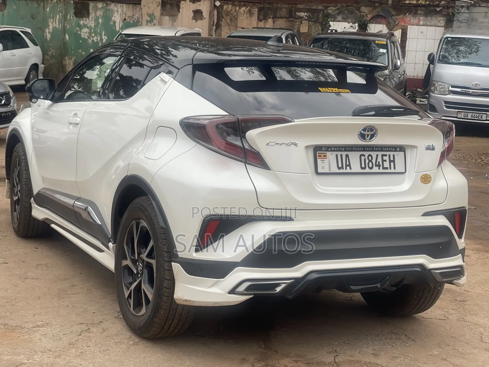 Toyota C-HR 2017 Silver