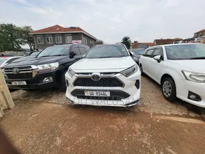 Toyota RAV4 2020 White