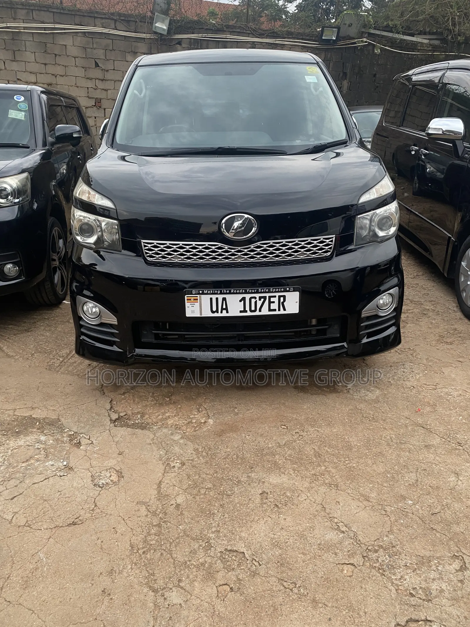 Toyota Voxy V 2WD 7-Seater 2013 Black
