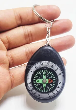 Mini Oval Pocket Compass Keychain Outdoor Navigation Compass