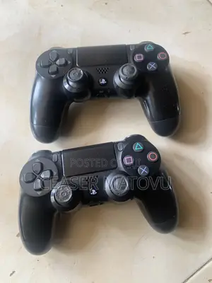 Sony PS4 Slim