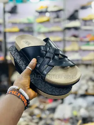 Mate Designed Open Shoes