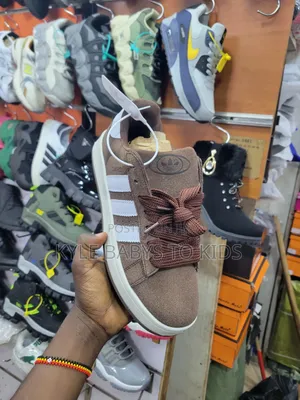 Adidas Campus 00s