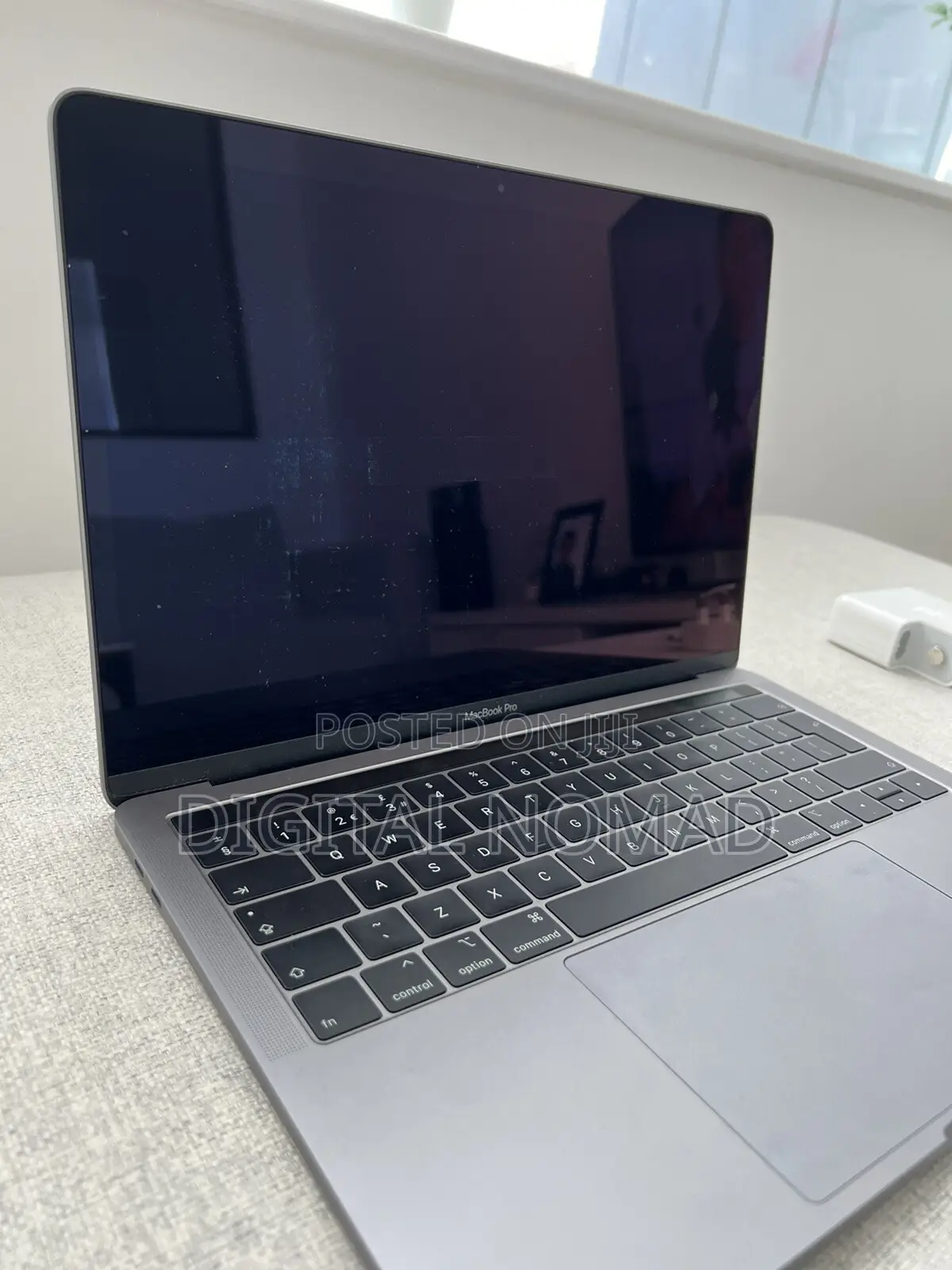 Laptop Apple MacBook Pro 2019 8GB Intel Core i5 SSD 512GB
