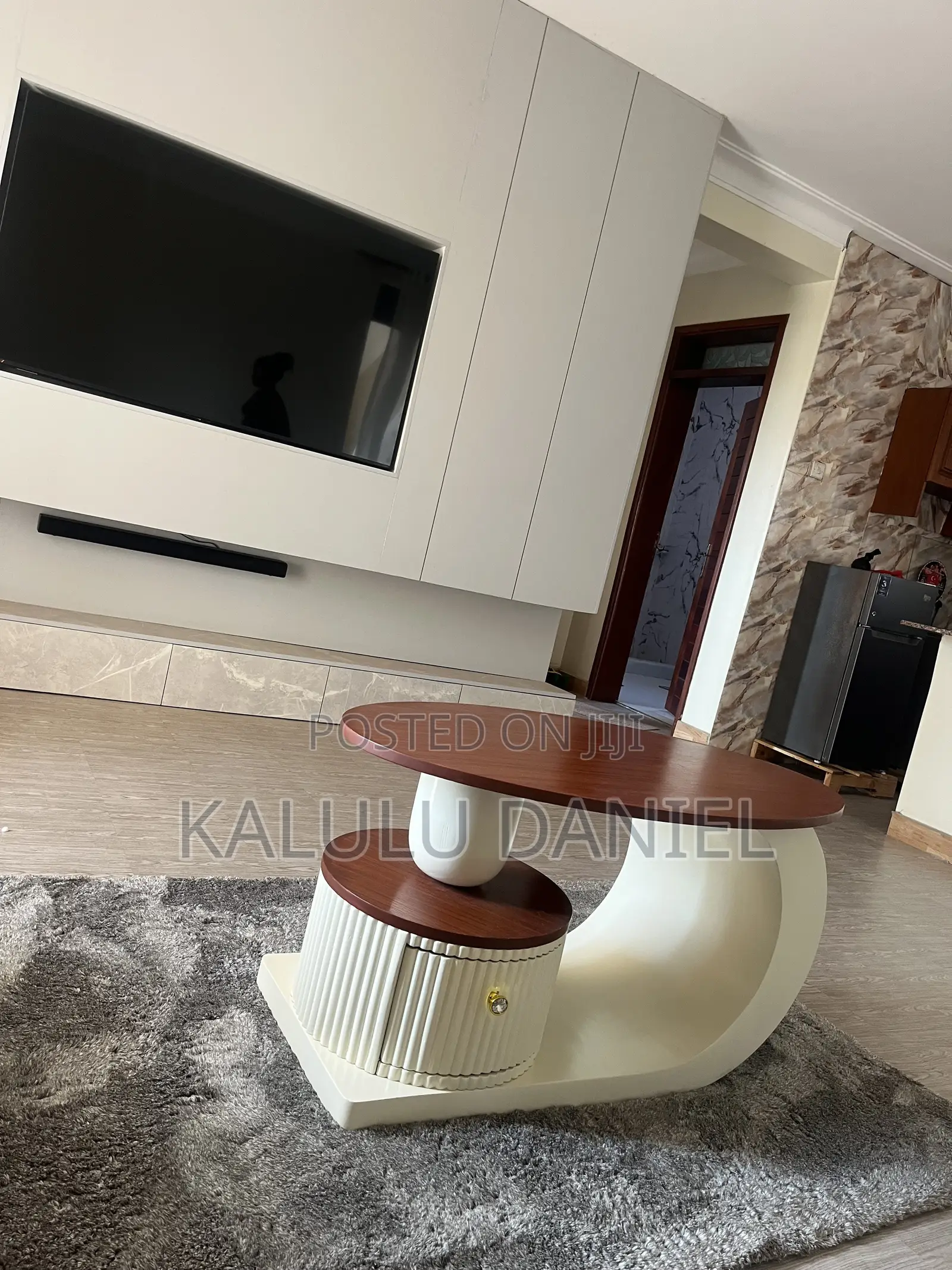 Luxury Oval Coffee Table