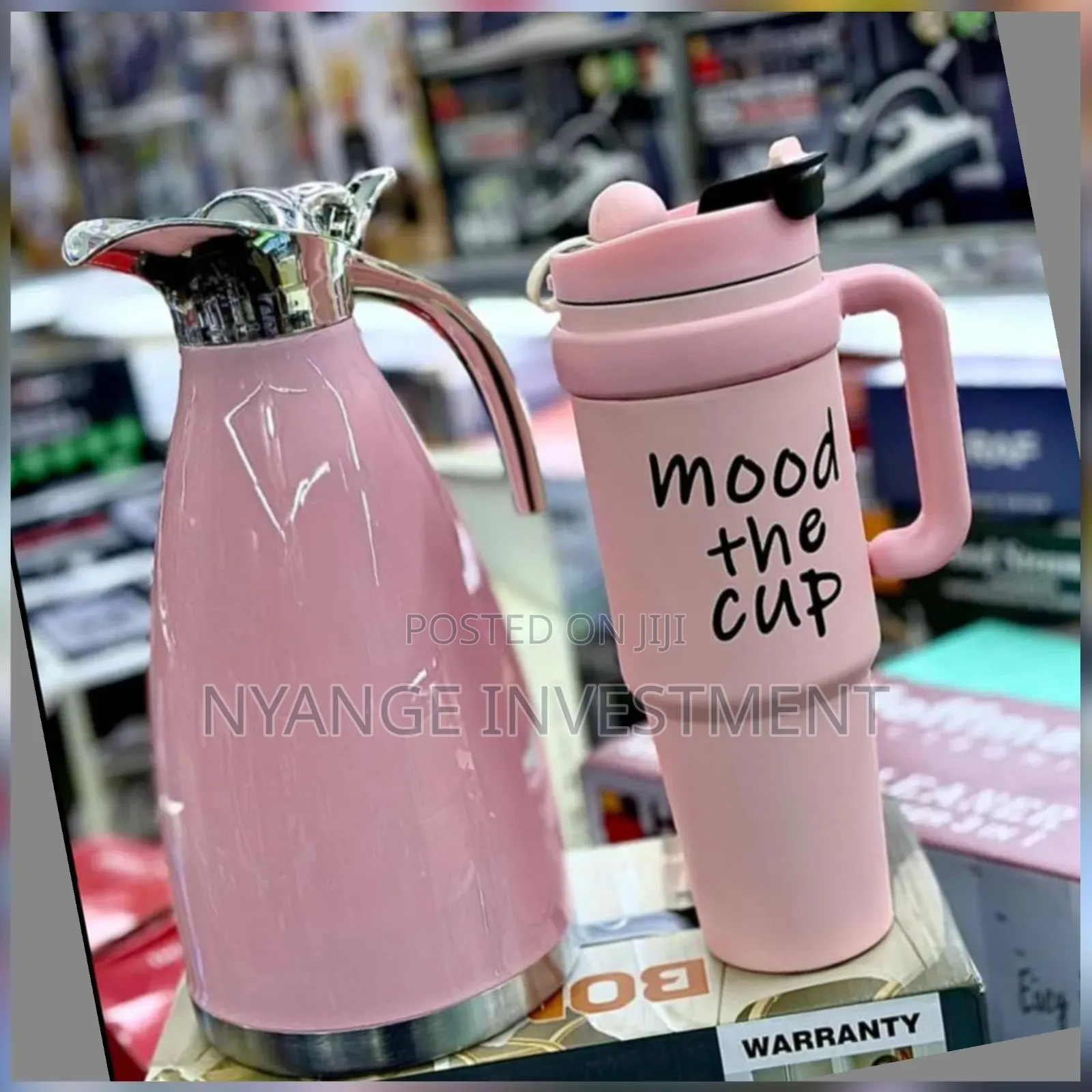 2-in-1 Vacuum Flask and "Mood the Cup"