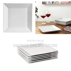 6 Pieces of Square Plain Design Plates -White