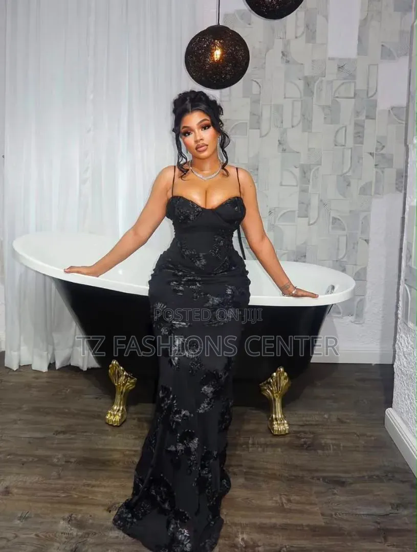 Ladies Party Dresses