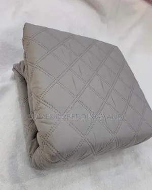 Square Quilted Mattress Protector Gray