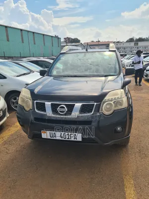 Nissan X-Trail 2012 Black