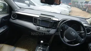 Toyota RAV4 2016 Gray