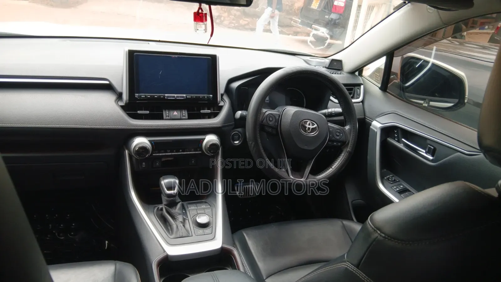 Toyota RAV4 2020 White