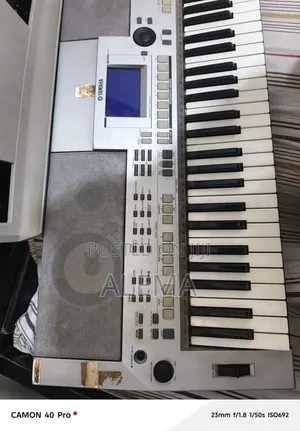 Yamaha PSR S500