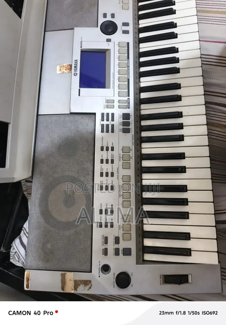 Yamaha PSR S500