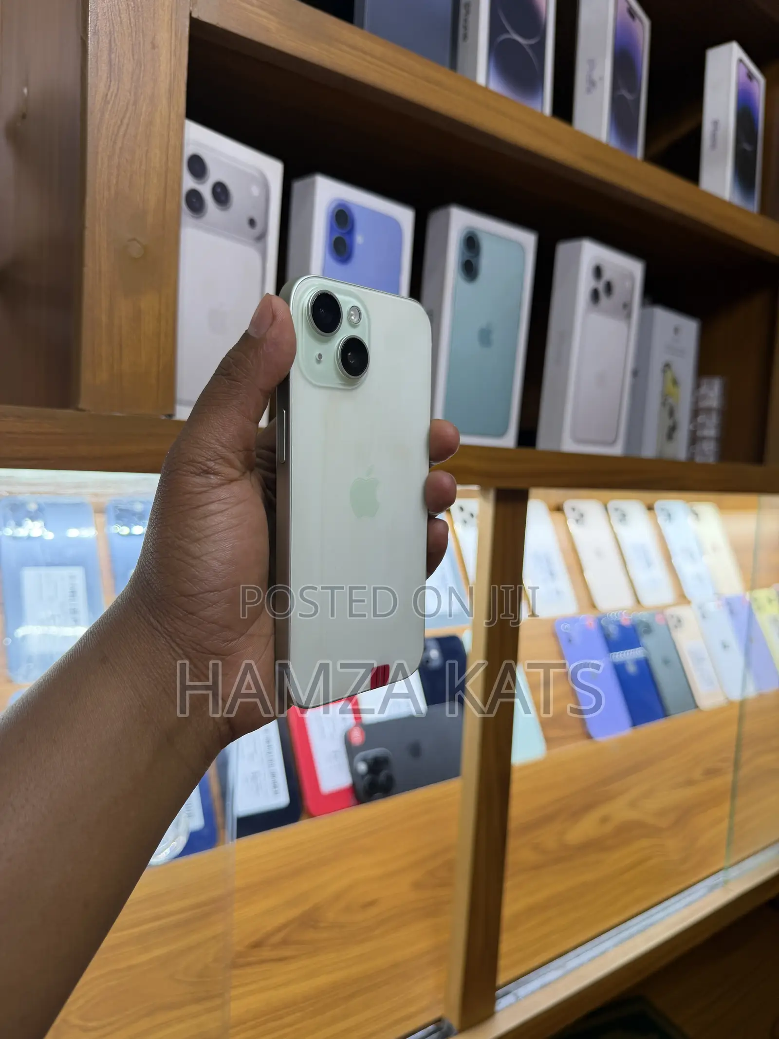 Apple iPhone 15 128 GB Green