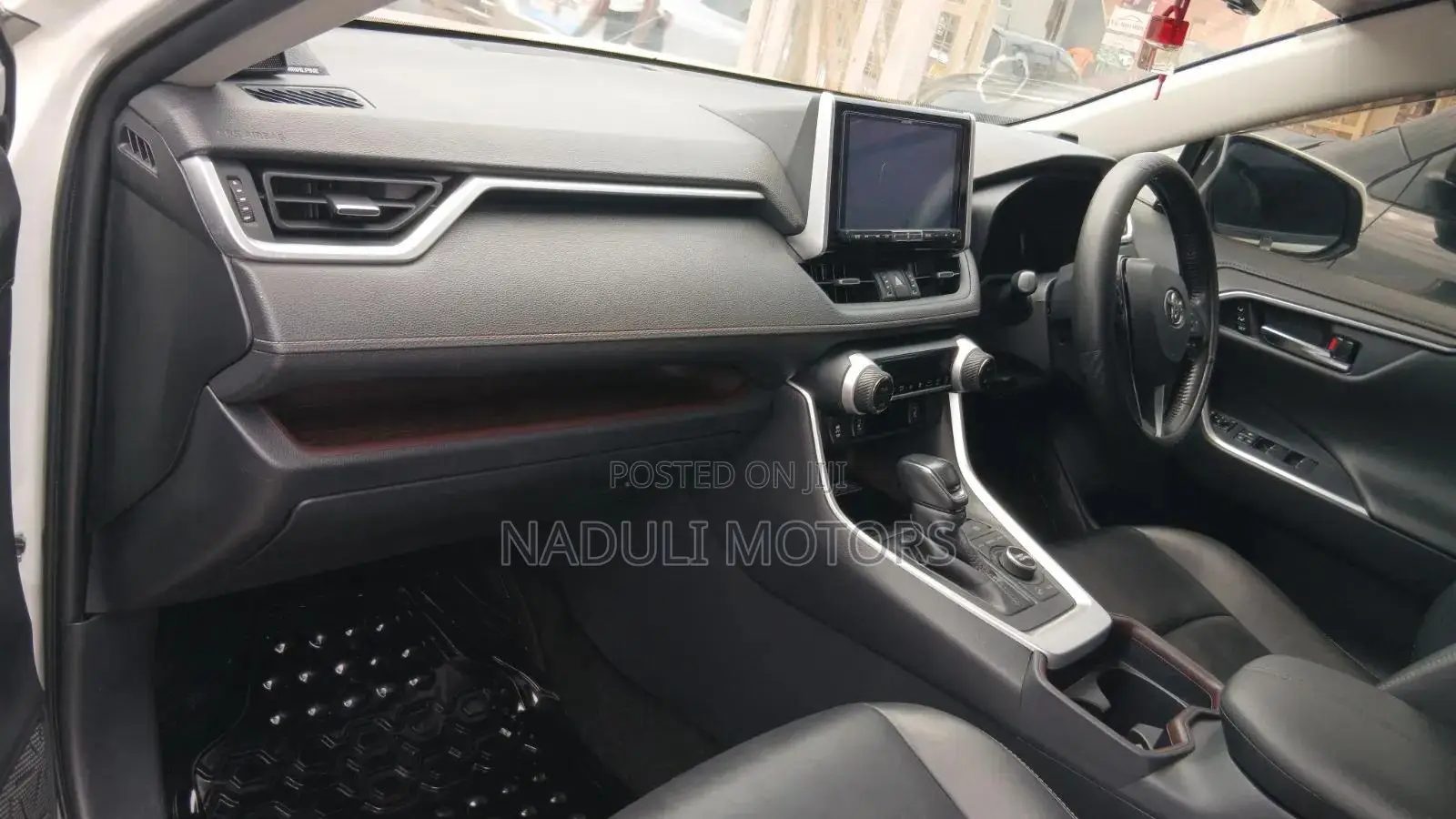 Toyota RAV4 2020 White