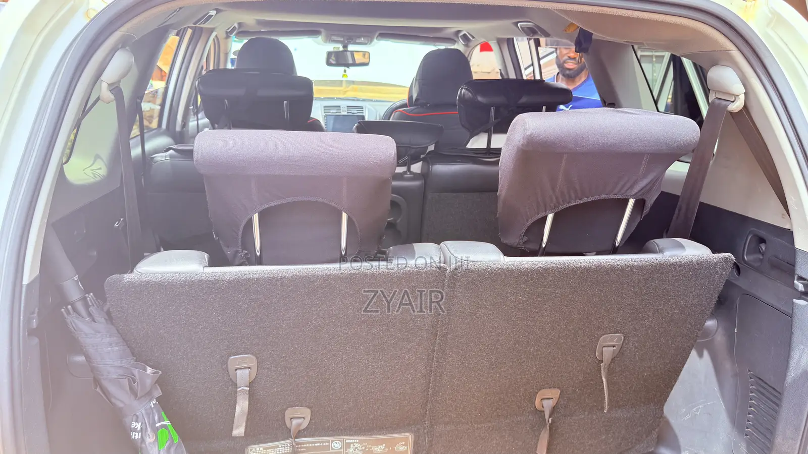 Toyota Vanguard 2010 White