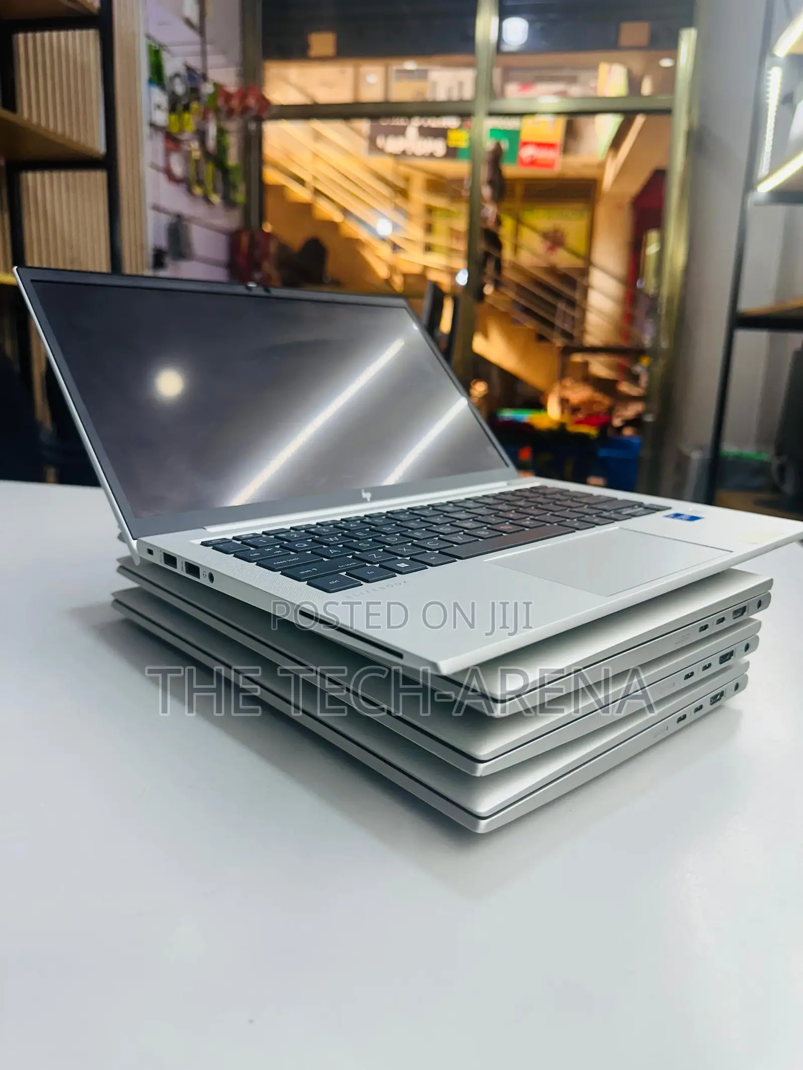 New Laptop HP EliteBook 830 16GB Intel Core i7 SSD 512GB