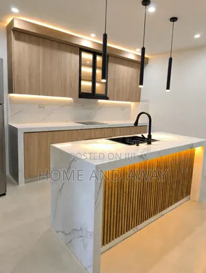 Kitchen Cabinets/Island Kitchen Cabinets Any Colour From 5,800,000/-