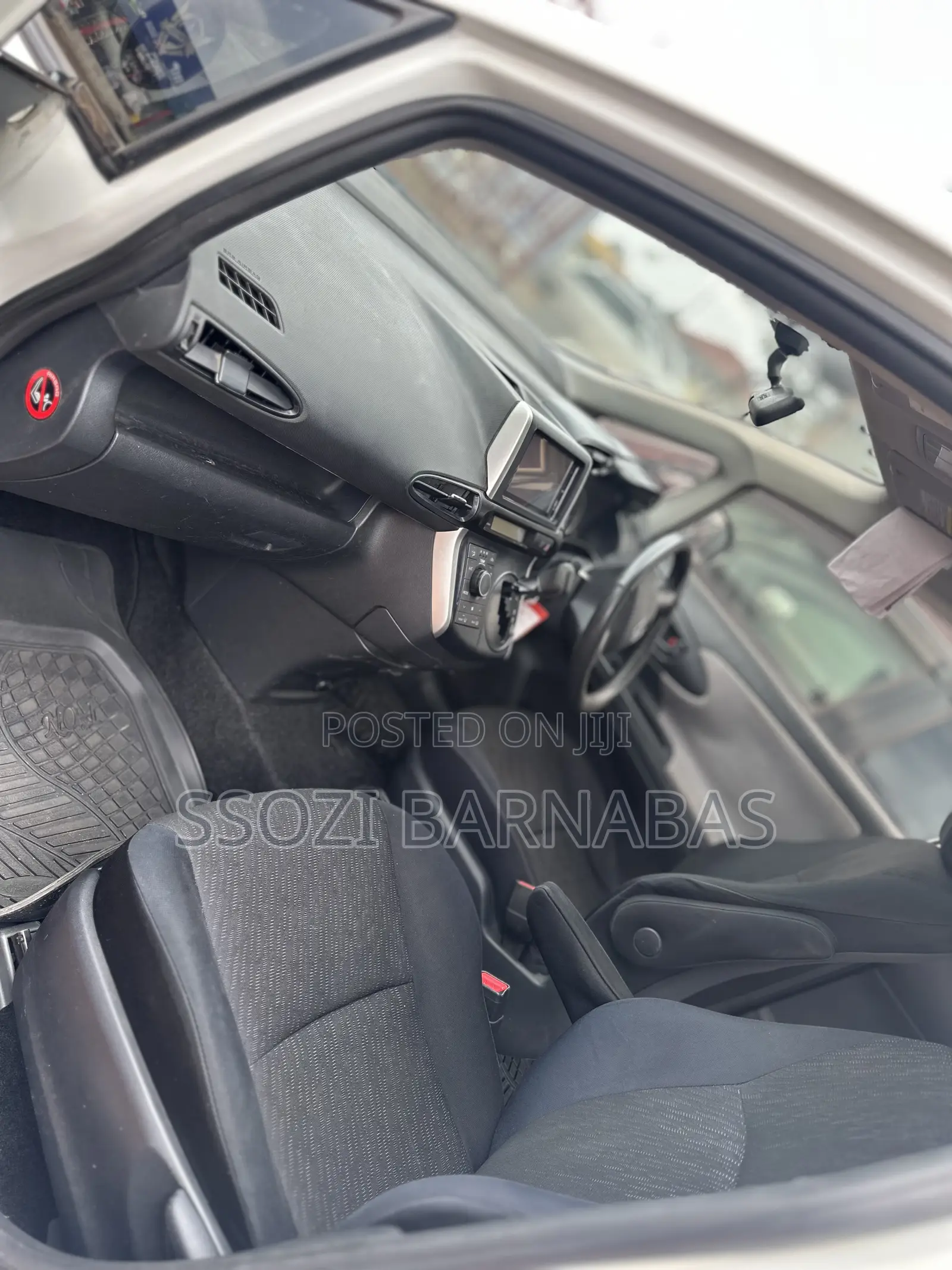 Toyota Wish 2011 White