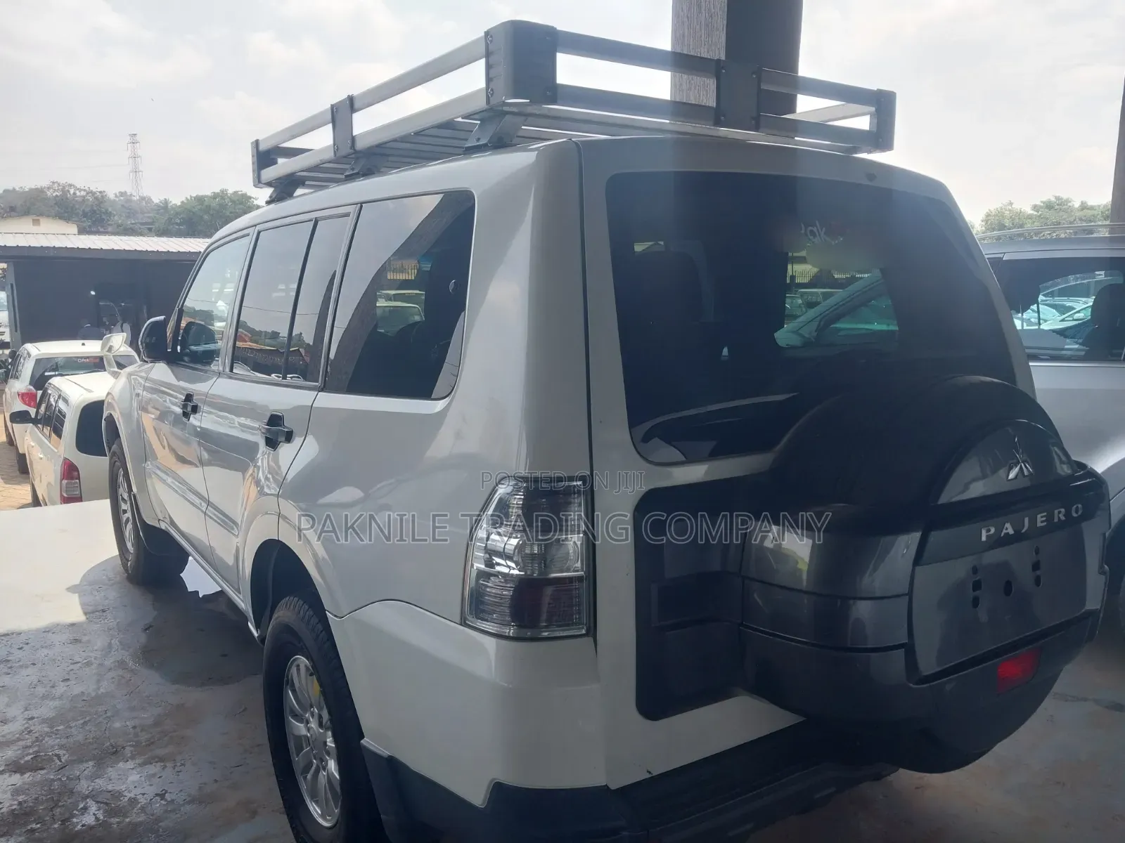 Mitsubishi Pajero V80 3.2 DI-D 2013 White