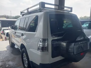 Mitsubishi Pajero V80 3.2 DI-D 2013 White