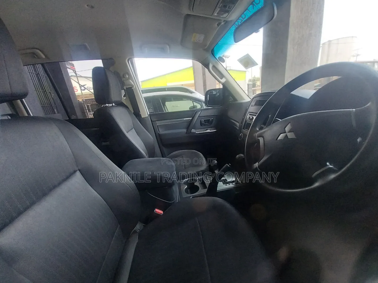 Mitsubishi Pajero V80 3.2 DI-D 2013 White