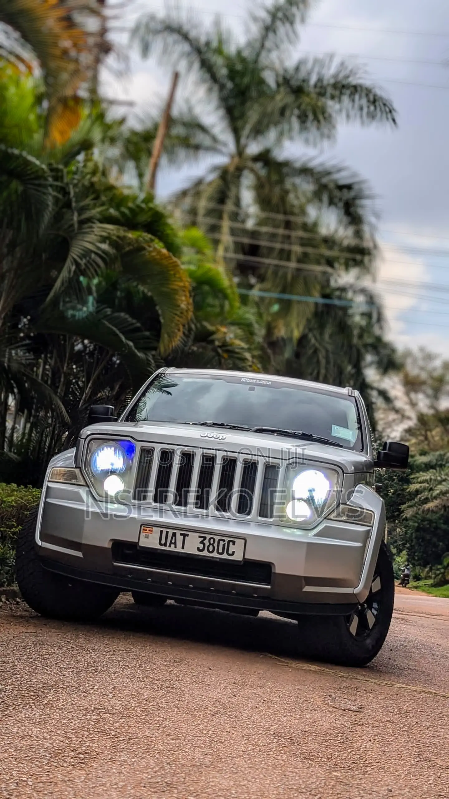 Jeep Cherokee 2013 Silver