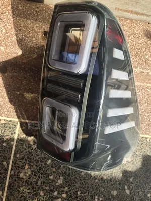 Toyota Hilux Dual Square LED Lighting Taillamps