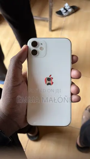 Apple iPhone 11 64 GB White