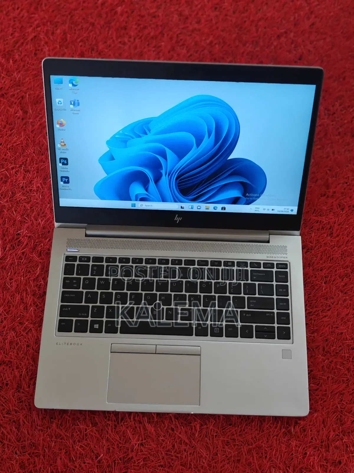 New Laptop HP MT43 8GB AMD Ryzen SSD 128GB