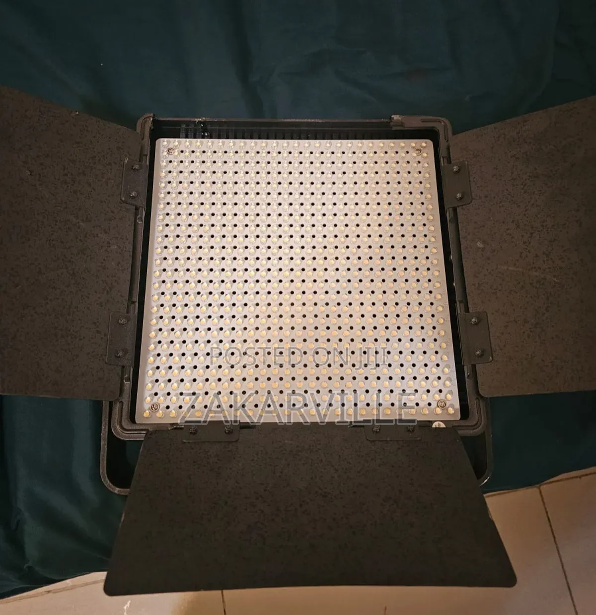 NanGuang CN-600SA LED Light