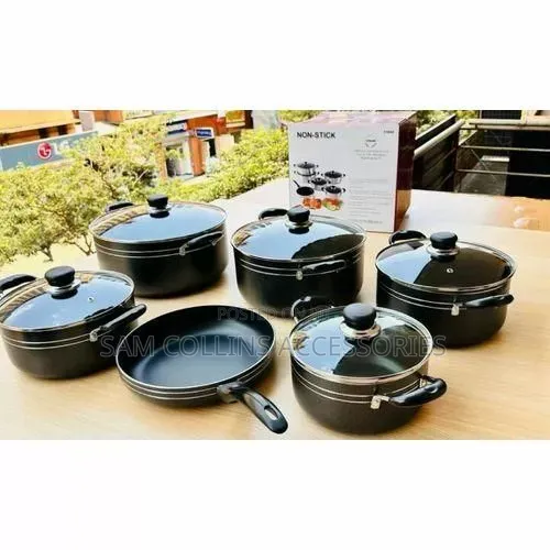 Saucepan Sets in Different Sizes and Shapes and Functions for Home Use