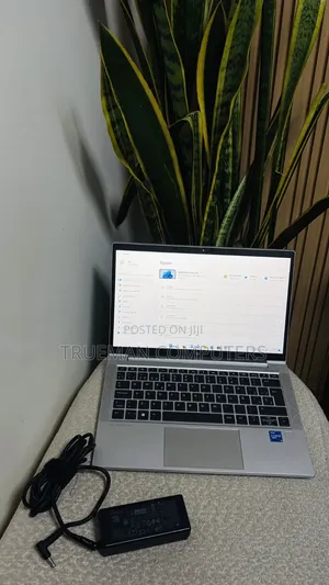 Laptop HP EliteBook 830 G8 8GB Intel Core i5 SSD 256GB