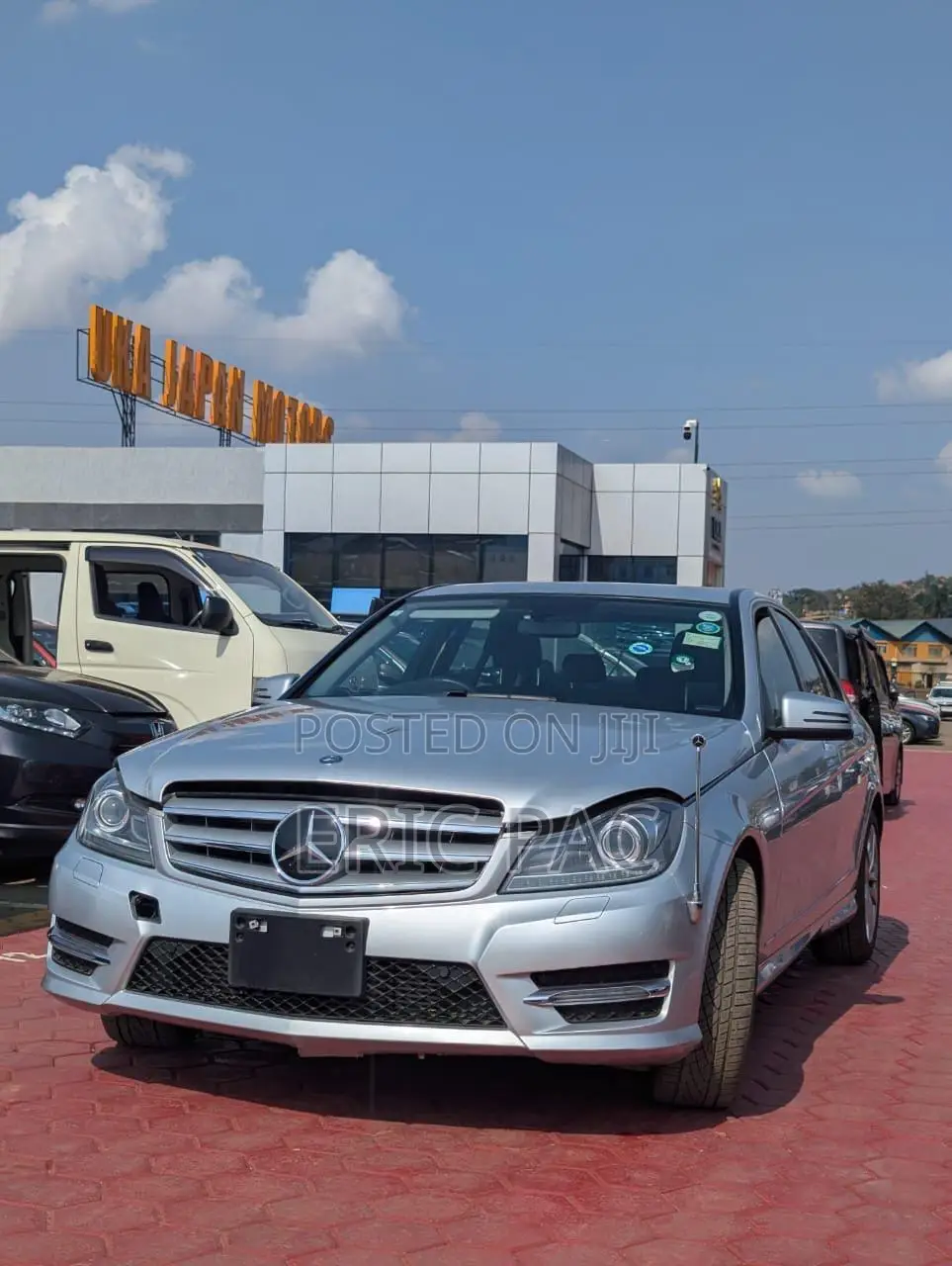 Mercedes-Benz C200 2018 Gray