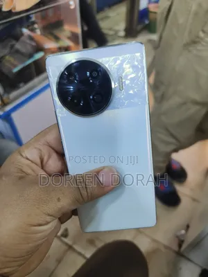 Tecno Spark 20 Pro Plus 256 GB White