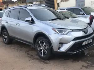 Toyota RAV4 2016 Silver