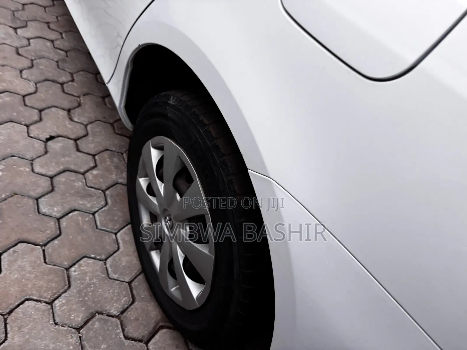 Toyota Axio 2011 White