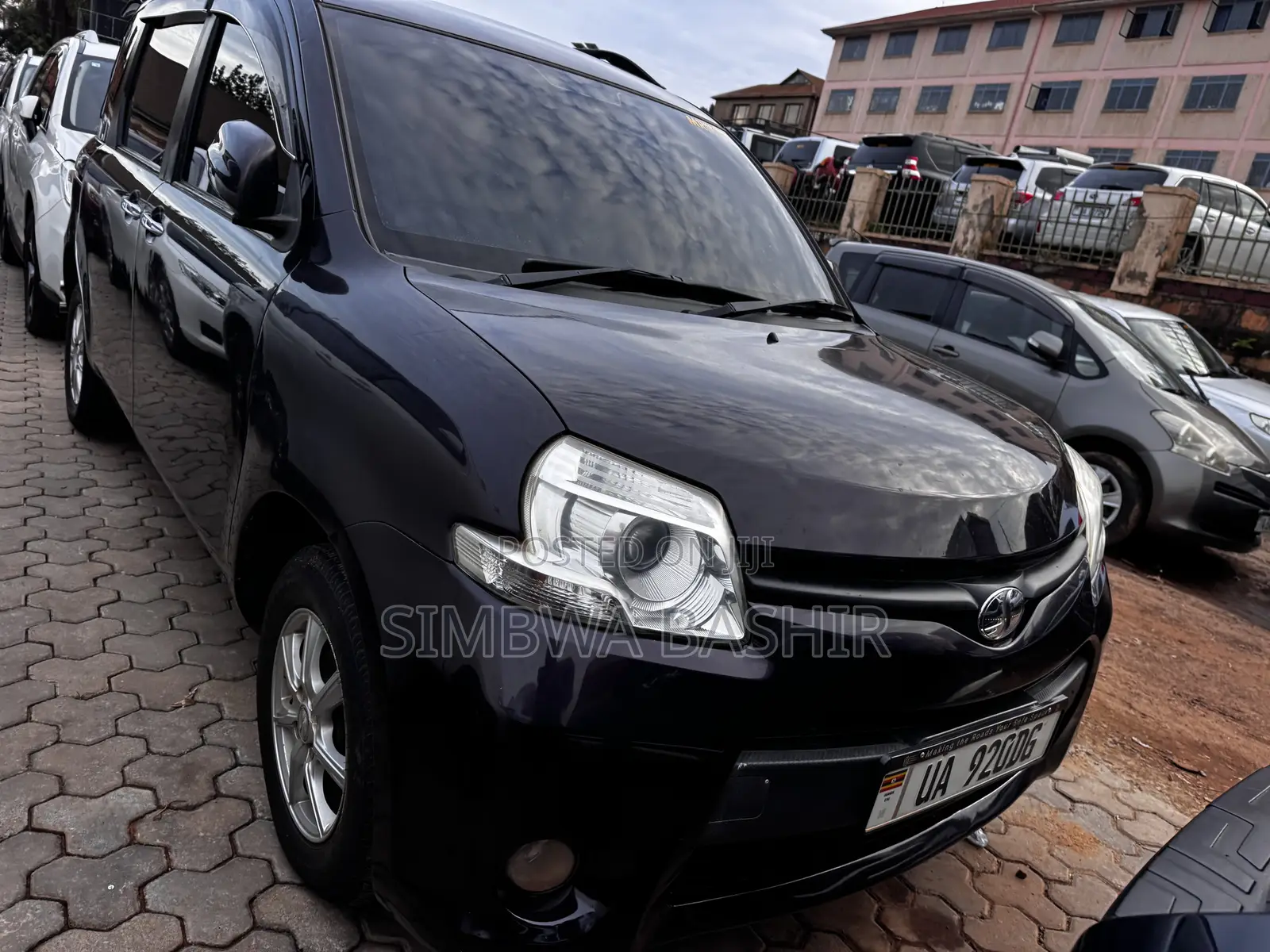 Toyota Sienta 2011 Black