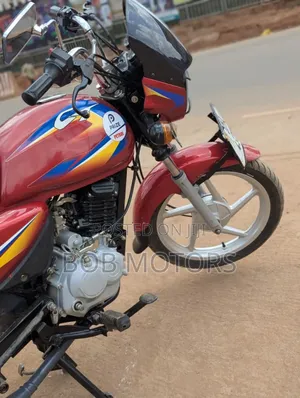 Bajaj CT 125X 2025 Red