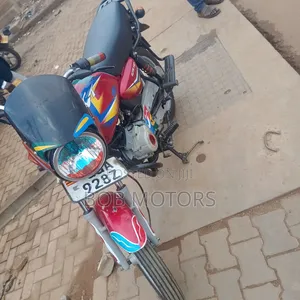 Bajaj CT 125X 2024 Red