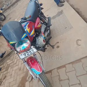 Bajaj CT 125X 2024 Red